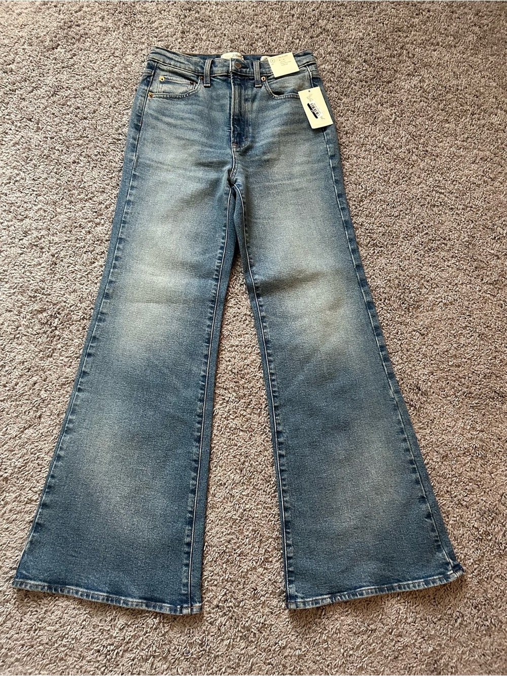 Universal Thread Light Blue Wide-Leg Flare Jeans